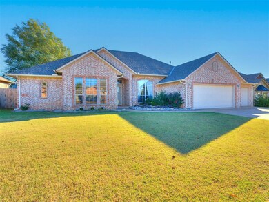 2704 Lancaster Ct, Edmond, OK 73012 - photo 3