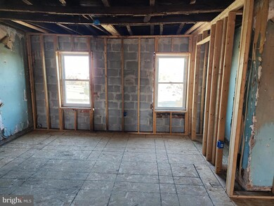 1323 N Carey St, Baltimore, MD 21217 - photo 3