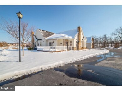 1109 Burgundy Cir, Pennsburg, PA 18073 - photo 4