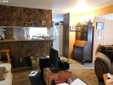 Kitchen/Living Room