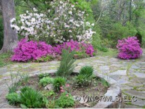 STONE PATIOS AND PLANTERS
