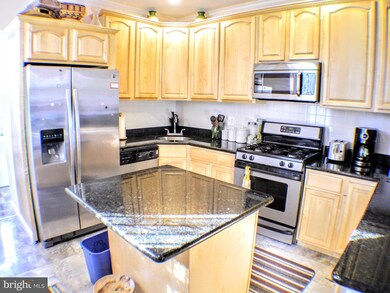 2336 Reed St, Philadelphia, PA 19146 - photo 7