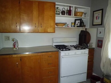 817 Fulton St, Elkhart, IN 46514 - photo 2