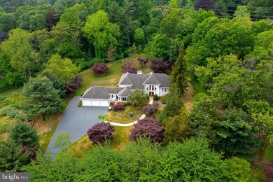 4 Seven Springs Dr, Reading, PA 19607 - photo 2