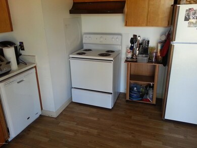 6929 Magdelena Dr, Jacksonville, FL 32210 - photo 6