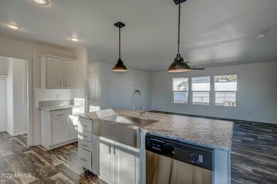 2495 W Tepee St-9