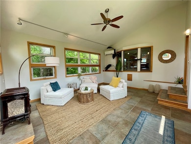 Beautiful all season room