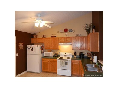 6519 Brad Ct, Floyds Knobs, IN 47119 - photo 4