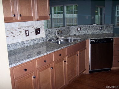 Granite counter tops, open floor plan