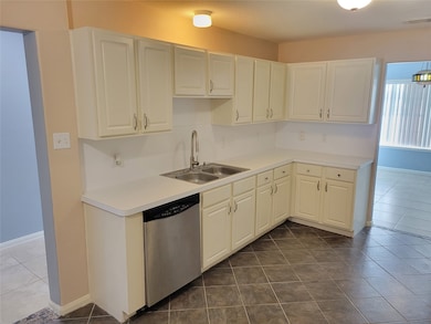 7906 Spring Fern Ln, Houston, TX 77040 - photo 6