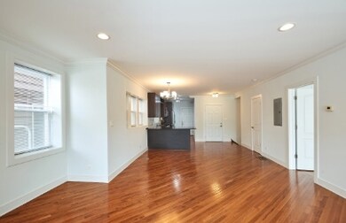 6134 N Washtenaw Ave unit 1R, Chicago, IL 60659 - photo 3