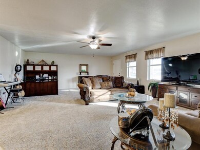 4414 Bobbie Ann Dr, Granbury, TX 76049 - photo 5