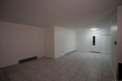 81 Coalpit Hill Rd unit B, Danbury, CT 06810 - photo 4