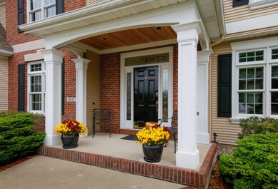 4887 Fountain Square-103