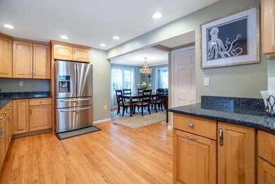 37 Normandy Rd, Springfield, MA 01106 - photo 6