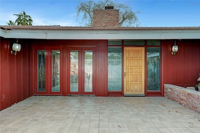 Entrance to property featuring a courtyard area, f