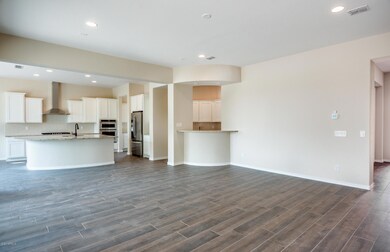 GatheringRoom/Kitchen