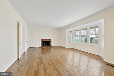 8800 Royal Ridge Ln, Laurel, MD 20708 - photo 6