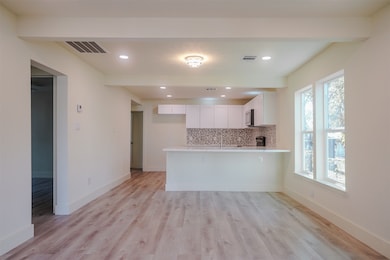 1314 Norham St, Houston, TX 77022 - photo 5