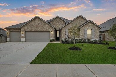 31227 Raleigh Creek Dr, Tomball, TX 77375 - photo 2