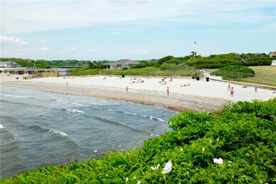 0.4 mile to sandy beach.
Reject and Bailey's Beac