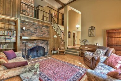 8208 Haskins St, Lenexa, KS 66215 - photo 6