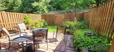 2505 Running Wolf Trail, Odenton, MD 21113 - photo 5