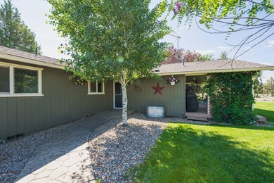 62575 Dixon Loop, Bend, OR 97701 - photo 4