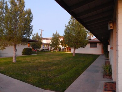 2103 S Granada Dr unit 3, Tempe, AZ 85282 - photo 4