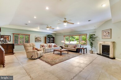 9115 Quintana Dr, Bethesda, MD 20817 - photo 6