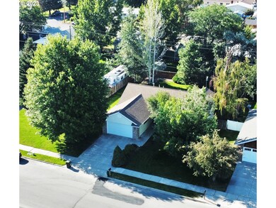 885 Lund Ln, Baker City, OR 97814 - photo 2