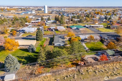 535 Castle Dr, Moses Lake, WA 98837 - photo 4