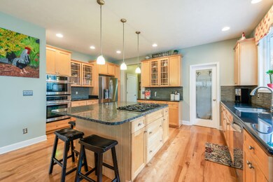2266HearthsideDrSE-17