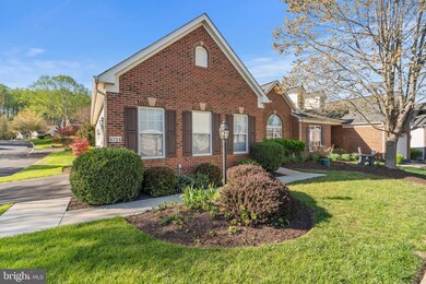 6756 Stream View Ln, Warrenton, VA 20187 - photo 2