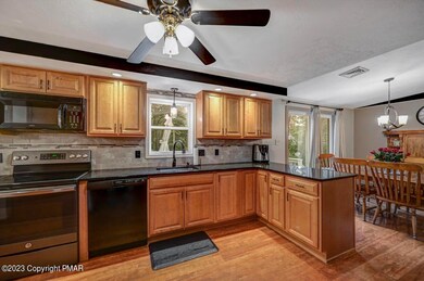 6439 Laurel Rd, Pocono Summit, PA 18346 - photo 4