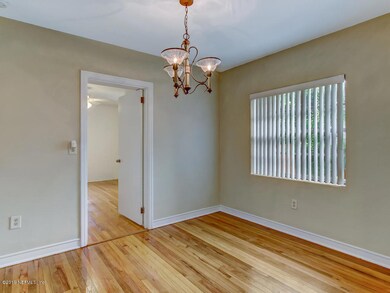 4342 Pinewood Ave Jacksonville-011-035-D