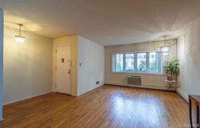 18-16 Bell Blvd unit 2, Flushing, NY 11360 - photo 4