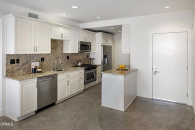 133 S Los Robles Ave unit 501, Pasadena, CA 91101 - photo 3