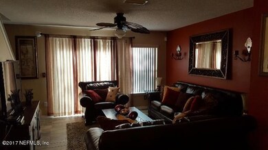 10657 Academy Park Dr, Jacksonville, FL 32218 - photo 5