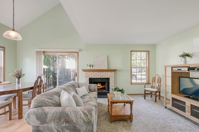 4471 Brighton Ct unit 7, Gurnee, IL 60031 - photo 3