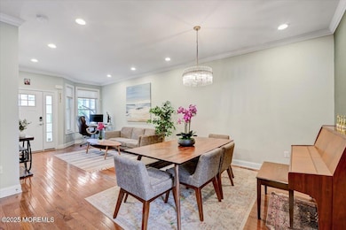 06-Dining Room