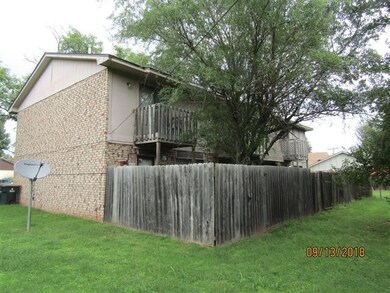 2618 2618 Martin Ln, Duncan, OK 73533 - photo 2
