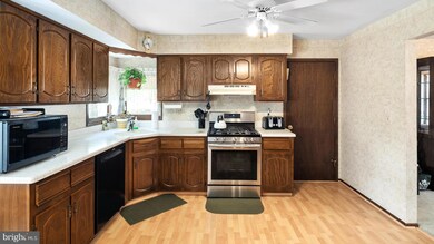 1 Libby Dr, Monmouth Junction, NJ 08852 - photo 4