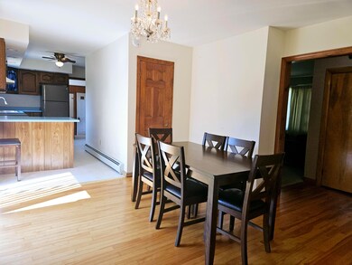 06 Dining room