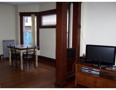 484 White St, Springfield, MA 01108 - photo 4