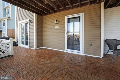 306B Locust St SE unit 15, Vienna, VA 22180 - photo 3