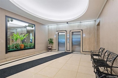 Executive Towers unit 5X, Bronx, NY 10451 - photo 4