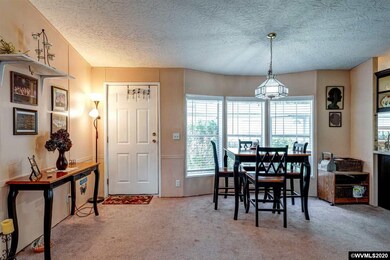 11684 Lark Ct NE, Aurora, OR 97002 - photo 2