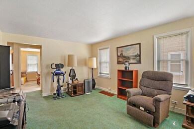 1711 Lucia Ave, Waukegan, IL 60085 - photo 3