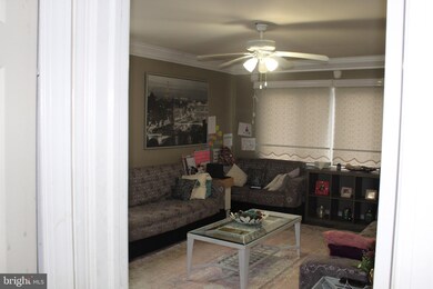 57 Inbrook Rd, Levittown, PA 19057 - photo 3